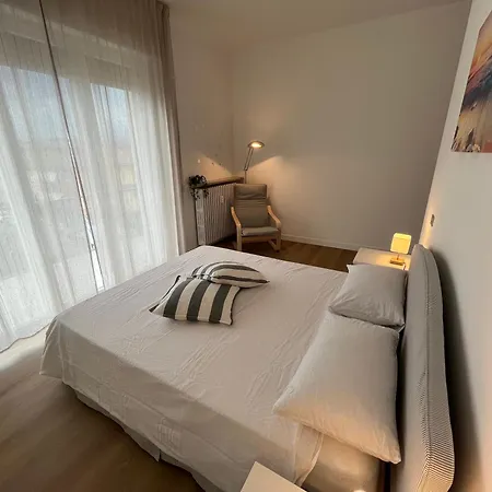 Giode X Borgo Roma فيرونا